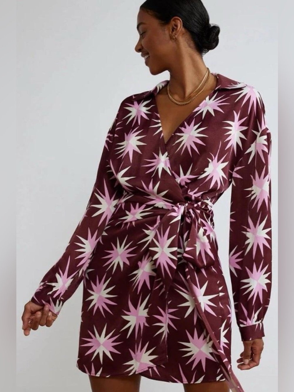 NWOT KITRI SZ 10 Donna Star Wrap Mini Dress